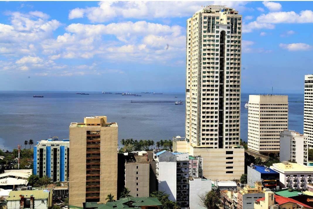 Bay Area Suites Manila Eksteriør billede